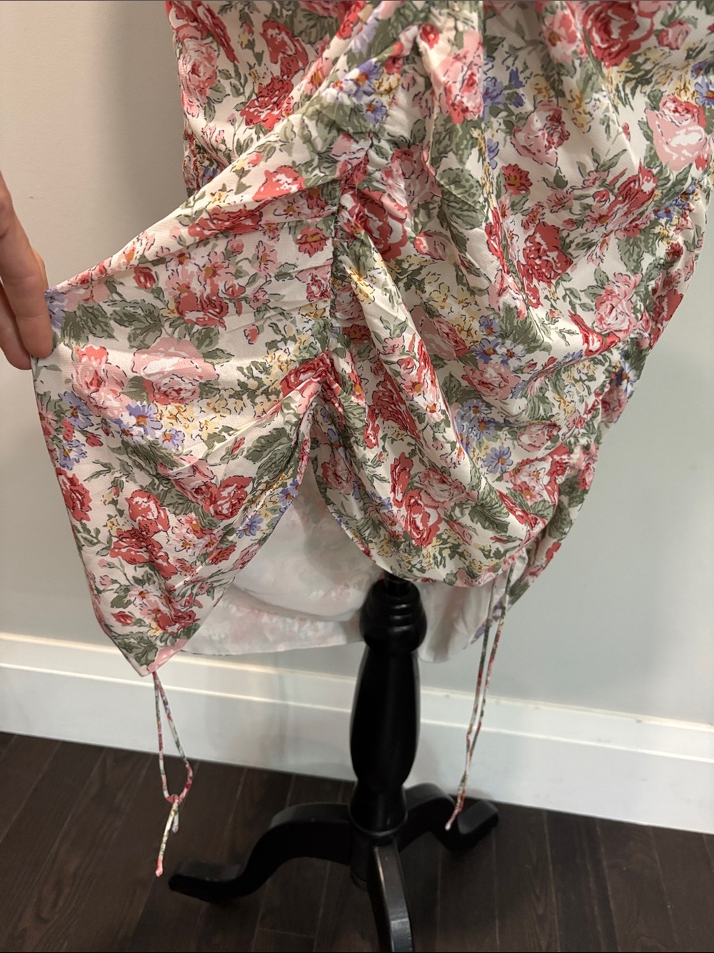 Off‑Shoulder Floral Midi Dress in Pink and Cream - Picture 9 of 16